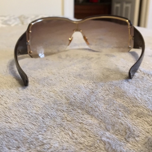 Women’s (or Unisex) Real Gucci Designer Sunglasses - Picture 3 of 8